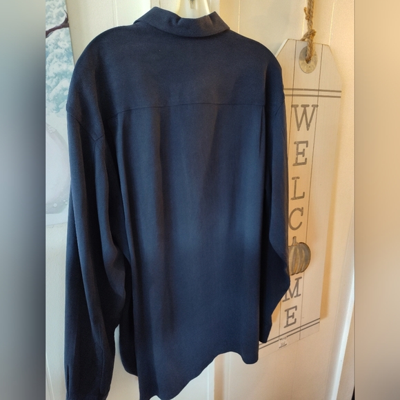 Tommy Bahama men's long sleeve 100 💯 percent silk like new XL navy Blue - Picture 4 of 4